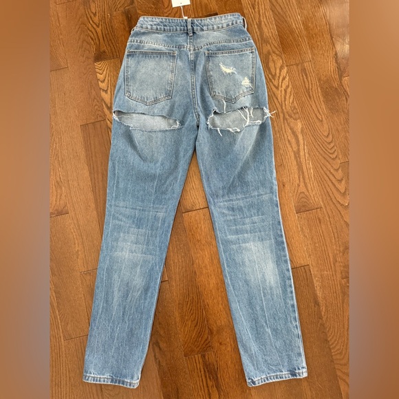 $189 BNWT Adika Light Blue Distressed Straight Leg Jeans - Picture 4 of 9